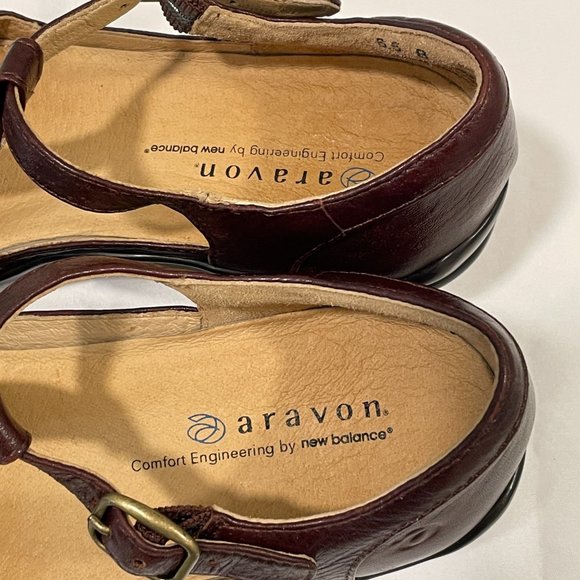 ARAVON "Maura" T-Strap Genuine Leather Pump, Wine - 6.5 B - Picture 5 of 12